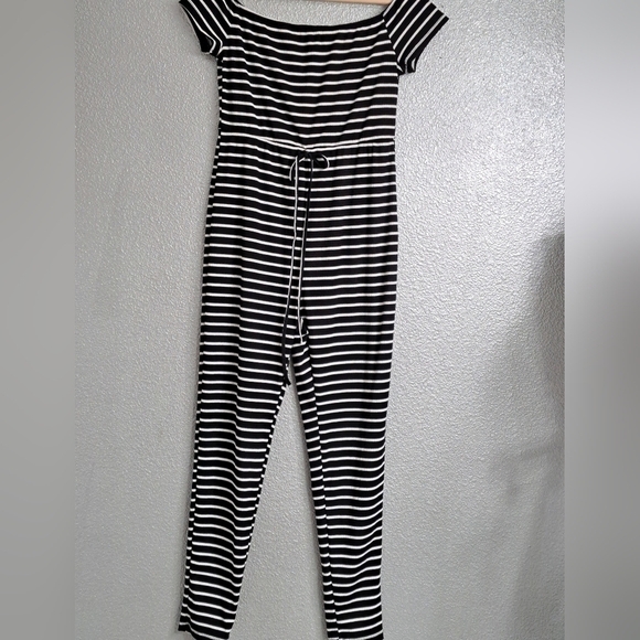Black & White Striped Jumpsuit   Size M - Picture 1 of 5